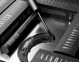 Úžasné líčení s řasenkou Nanolash Volume Up a Length & Curl Mascara